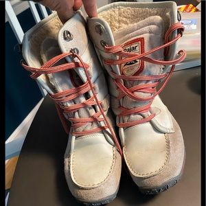 Pajar White Winter Boots